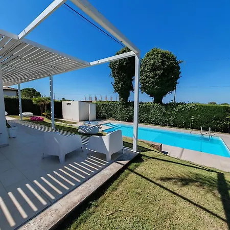 Flo, With Private Pool * 라구사