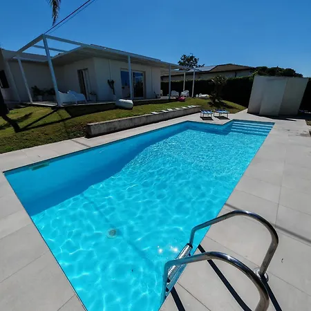 빌라 Flo, With Private Pool *